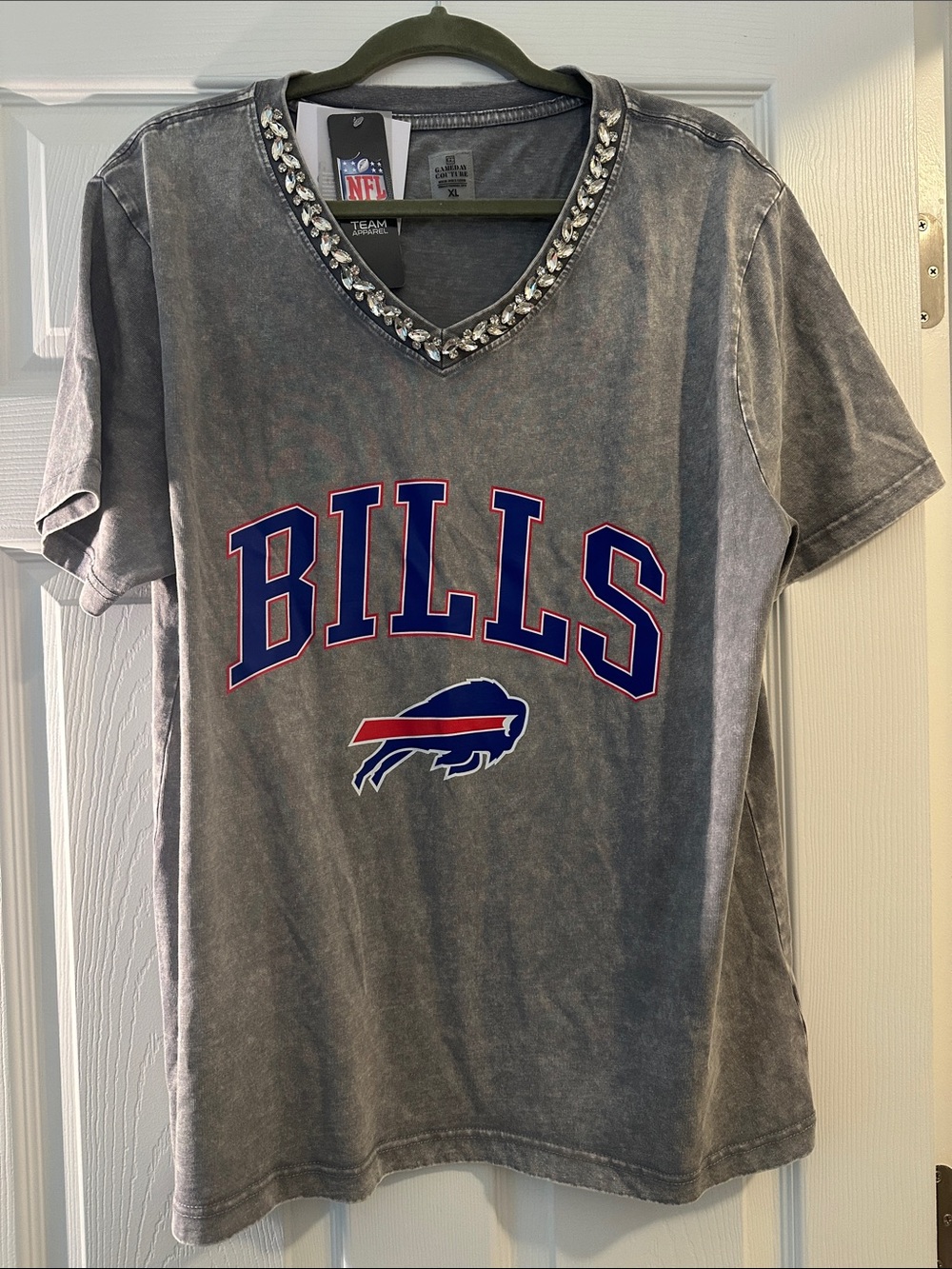 XL NFL Buffalo Bills Gray V-Neck Tee with Jewel Neckline